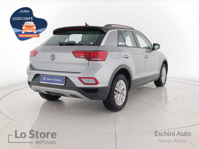 4 - Volkswagen T-Roc 1.5 tsi life dsg