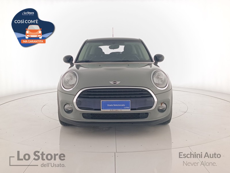 2 - Mini Cooper D 1.5 business 5p auto my18