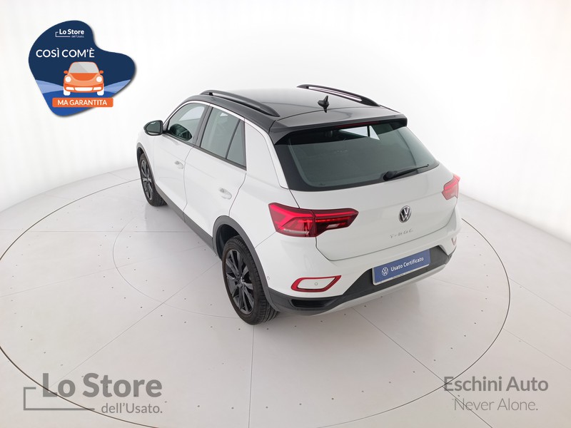 6 - Volkswagen T-Roc 1.0 tsi life 110cv