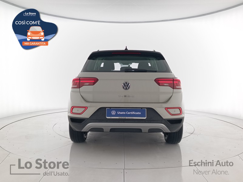 5 - Volkswagen T-Roc 1.0 tsi life 110cv