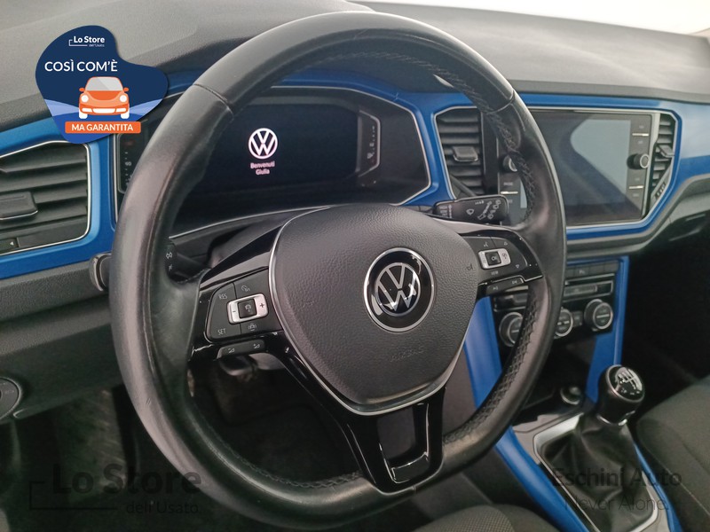 12 - Volkswagen T-Roc 1.0 tsi style 110cv