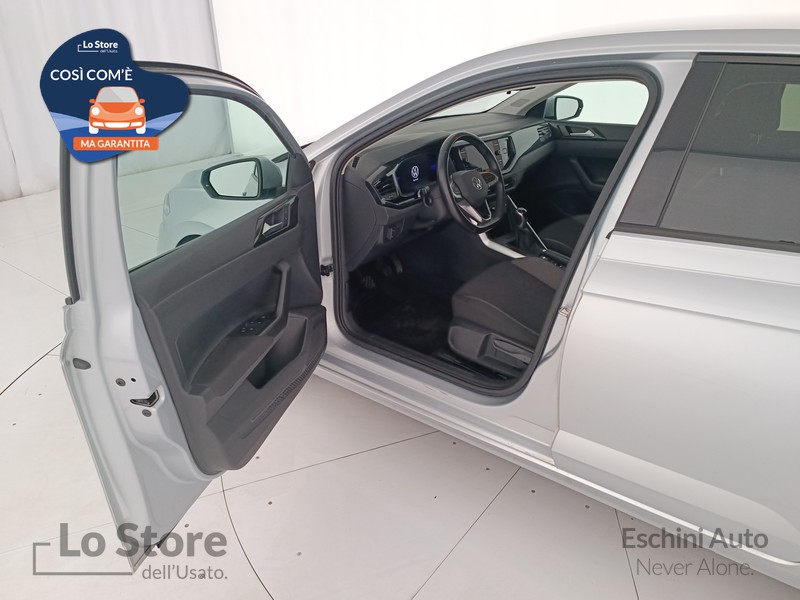 18 - Volkswagen Polo 1.0 tsi life 95cv