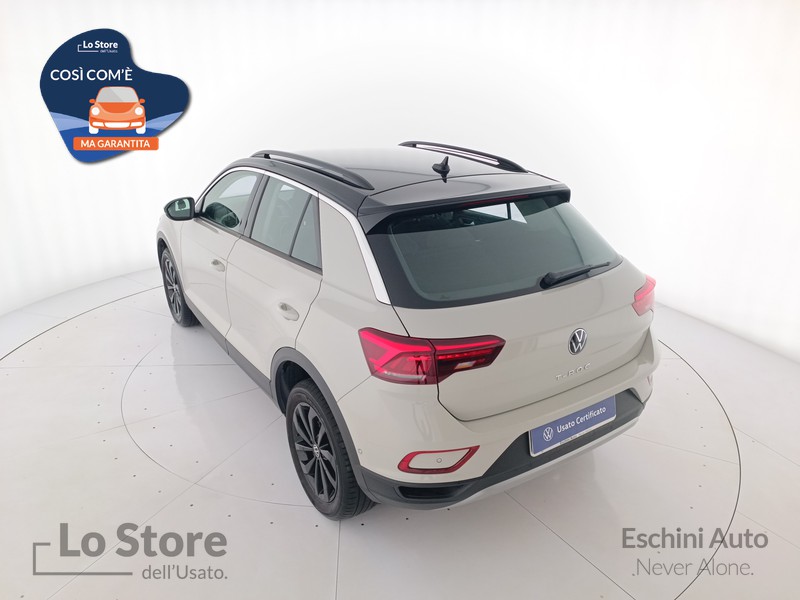 6 - Volkswagen T-Roc 1.0 tsi life 110cv