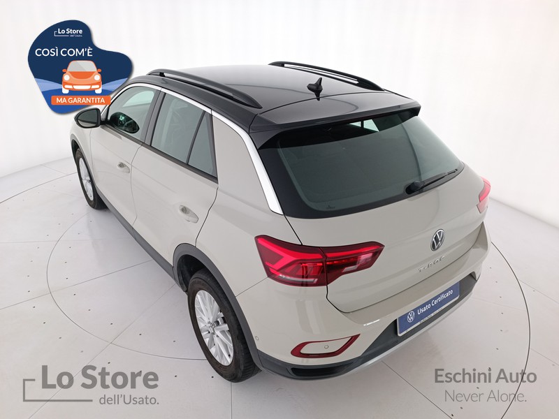 6 - Volkswagen T-Roc 1.0 tsi life 110cv