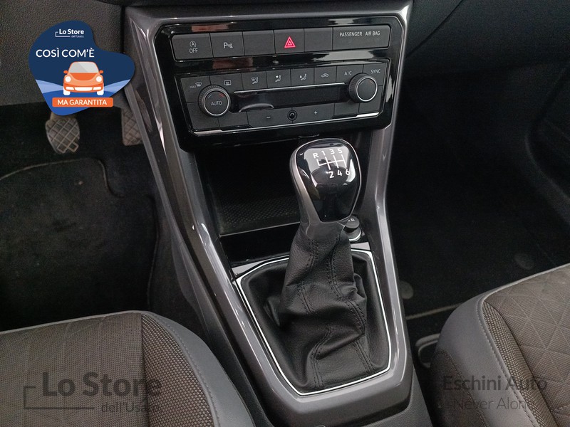16 - Volkswagen T-Cross 1.0 tsi advanced 110cv