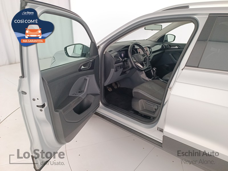 18 - Volkswagen T-Cross 1.0 tsi advanced 110cv