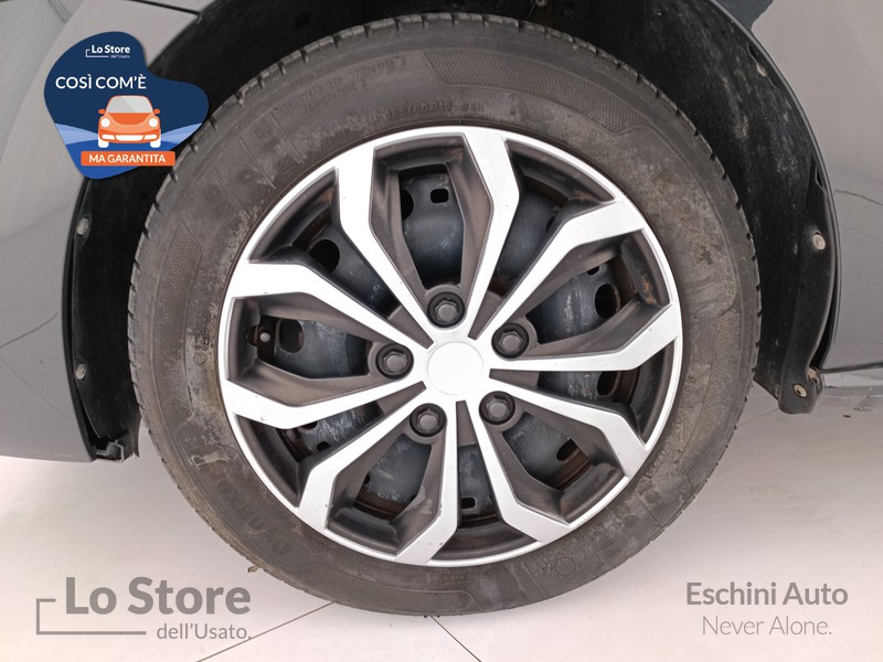 8 - Volkswagen Polo 5p 1.4 tdi comfortline 75cv