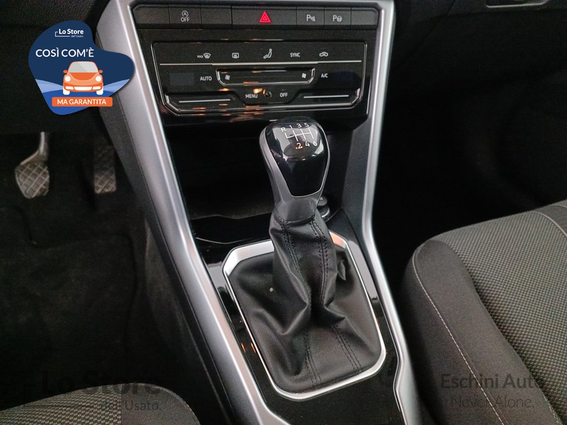 16 - Volkswagen T-Roc 1.0 tsi life 110cv