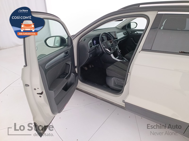 18 - Volkswagen T-Roc 1.0 tsi life 110cv