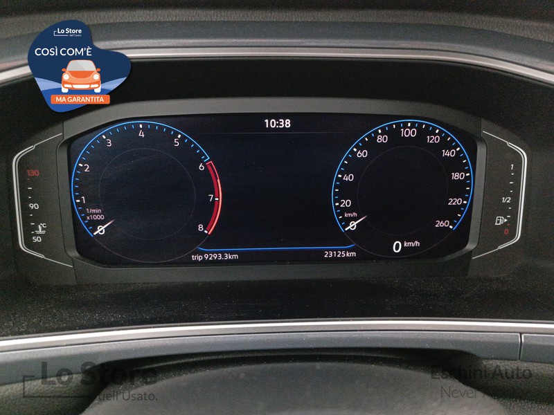 13 - Volkswagen T-Roc 1.0 tsi style 110cv