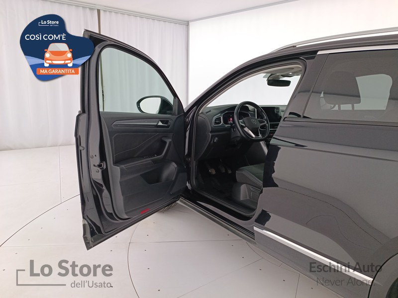18 - Volkswagen T-Roc 1.0 tsi style 110cv