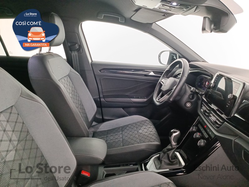 10 - Volkswagen T-Roc 2.0 tdi r-line 115cv