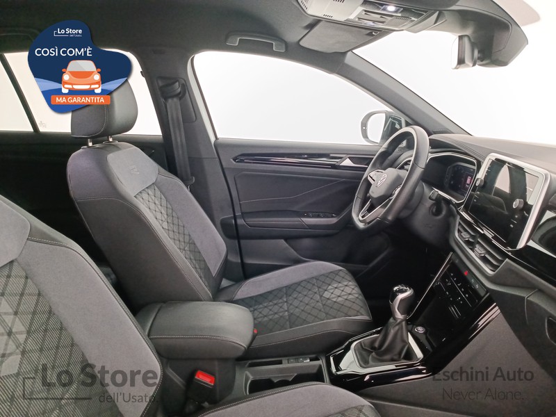 10 - Volkswagen T-Roc 2.0 tdi r-line 115cv