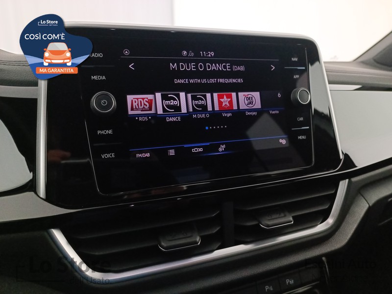 14 - Volkswagen T-Roc 2.0 tdi r-line 115cv