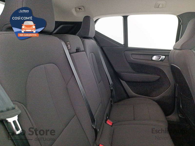 9 - Volvo XC40 1.5 t2 momentum my21