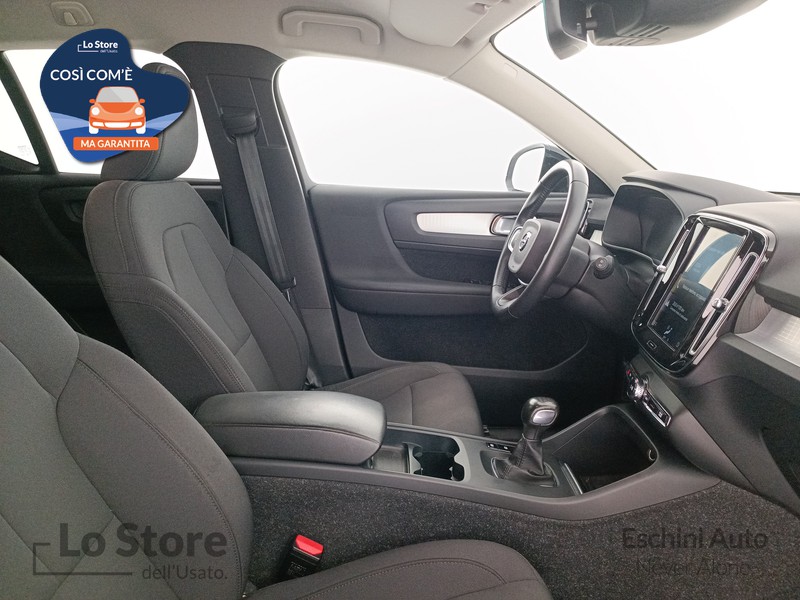 10 - Volvo XC40 1.5 t2 momentum my21