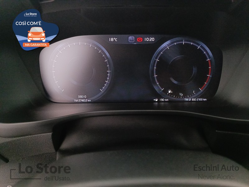 13 - Volvo XC40 1.5 t2 momentum my21