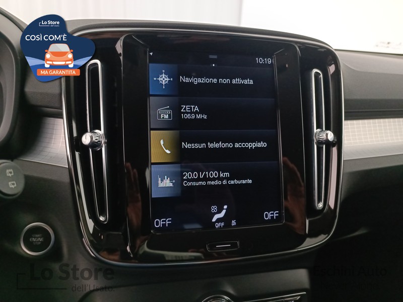 14 - Volvo XC40 1.5 t2 momentum my21