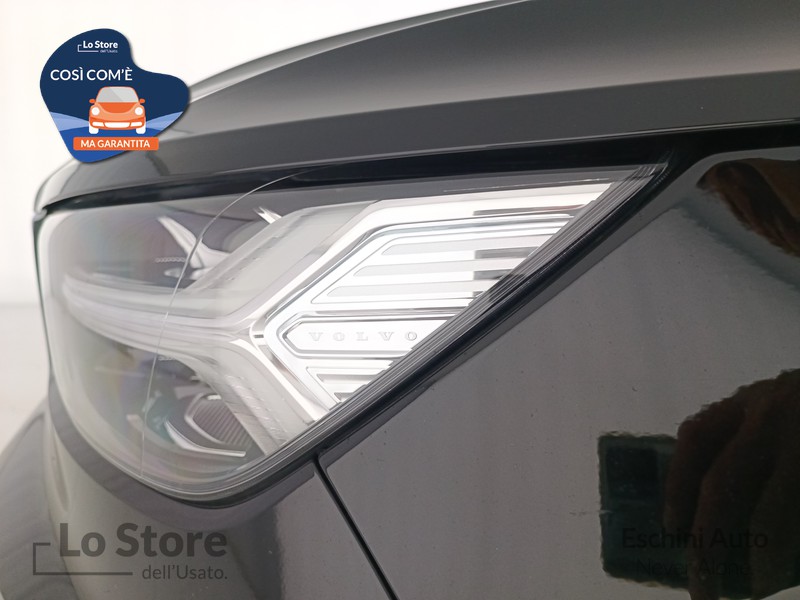 19 - Volvo XC40 1.5 t2 momentum my21
