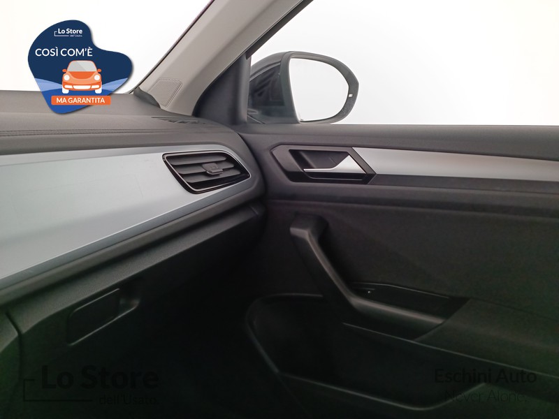 17 - Volkswagen T-Roc 2.0 tdi life 115cv
