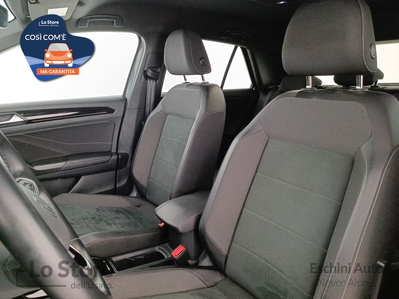 15 - Volkswagen T-Roc 0 tsi style 110cv