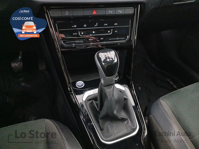 16 - Volkswagen T-Roc 0 tsi style 110cv