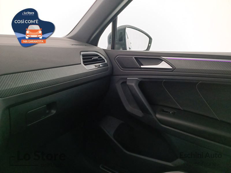 17 - Volkswagen Tiguan 2.0 tdi r-line 150cv dsg