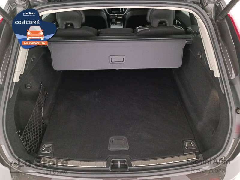 21 - Volvo XC60 2.0 b4 momentum pro awd auto
