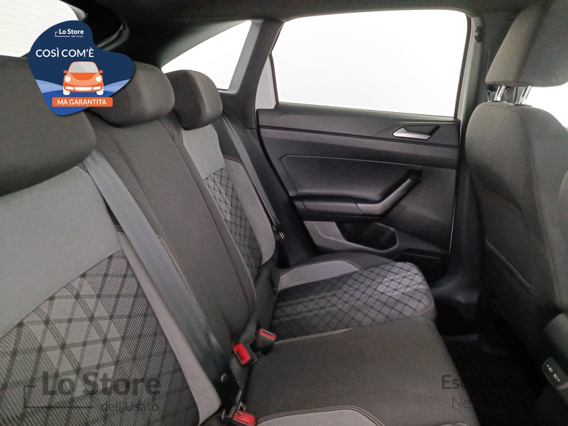 9 - Volkswagen Taigo 1.0 tsi r-line 110cv