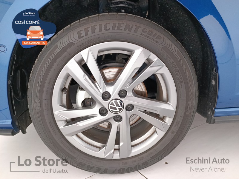 8 - Volkswagen Polo 1.0 tsi r-line 95cv