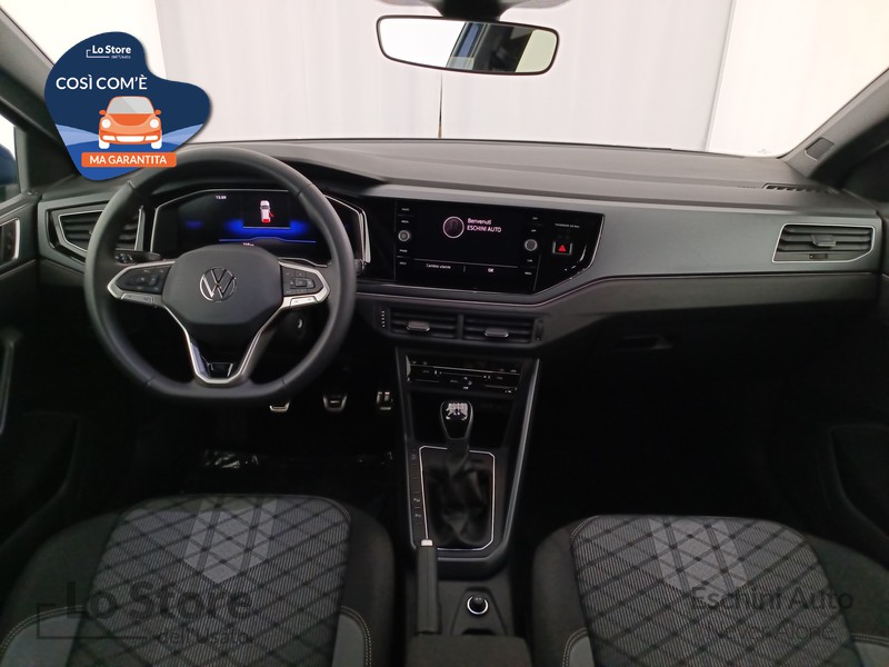 11 - Volkswagen Polo 1.0 tsi r-line 95cv