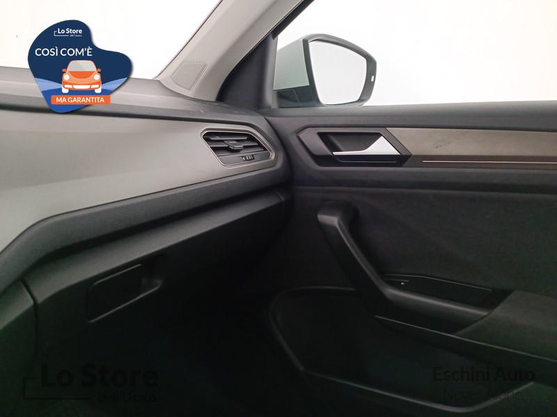 17 - Volkswagen T-Roc 1.0 tsi style 110cv