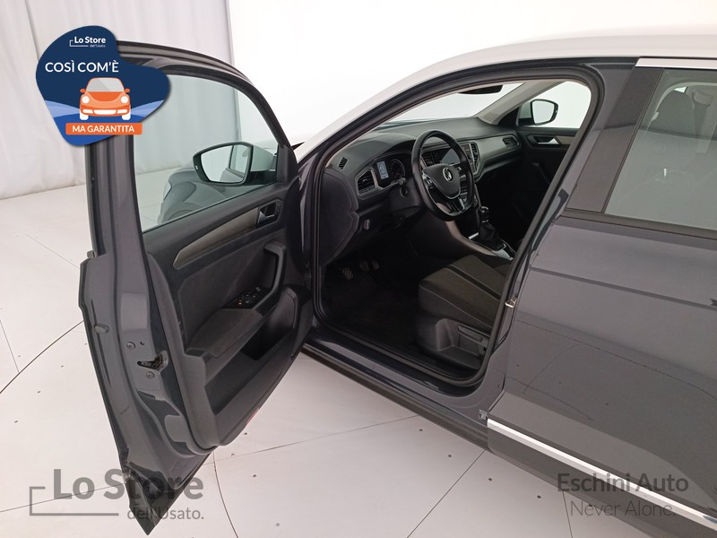 18 - Volkswagen T-Roc 1.0 tsi style 110cv