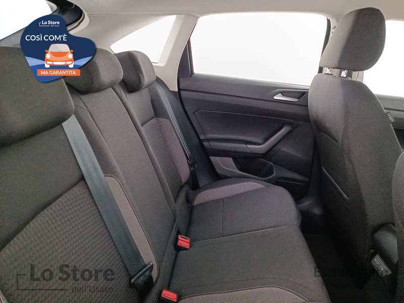 9 - Volkswagen Taigo 1.0 tsi life 110cv