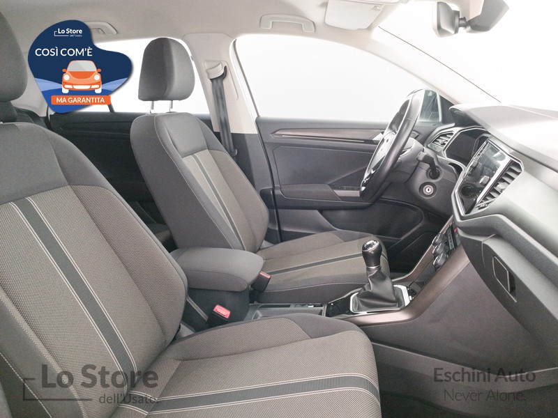 10 - Volkswagen T-Roc 1.0 tsi style 115cv