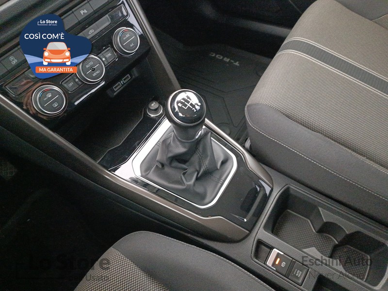 16 - Volkswagen T-Roc 1.0 tsi style 115cv