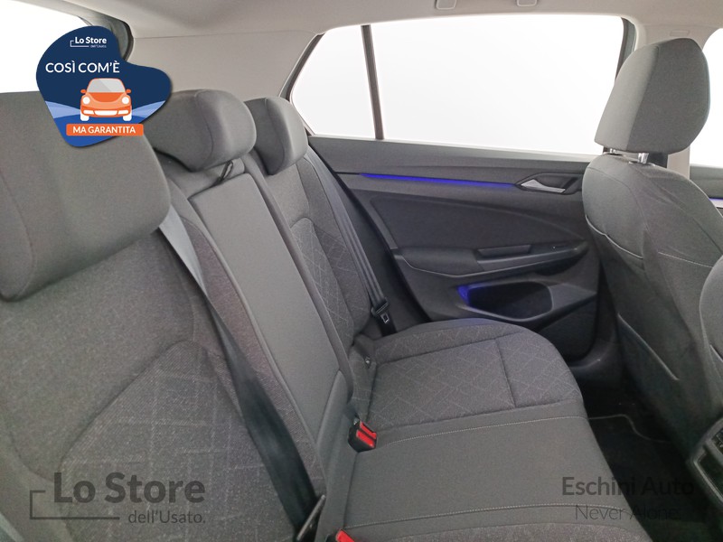 10 - Volkswagen Golf 1.0 etsi evo life 110cv dsg