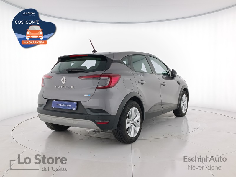 4 - Renault Captur 1.6 e-tech hybrid zen 145cv auto