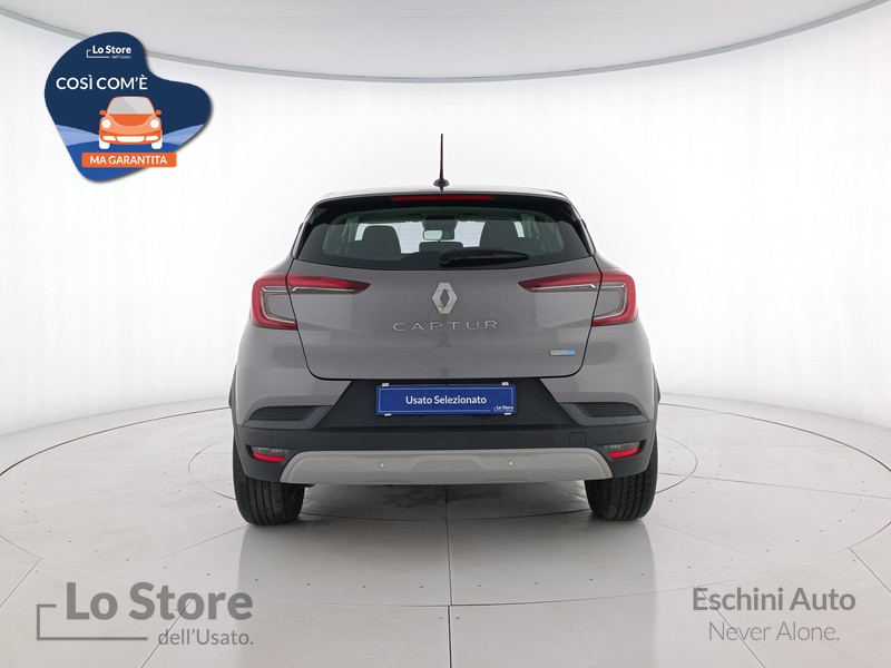 5 - Renault Captur 1.6 e-tech hybrid zen 145cv auto