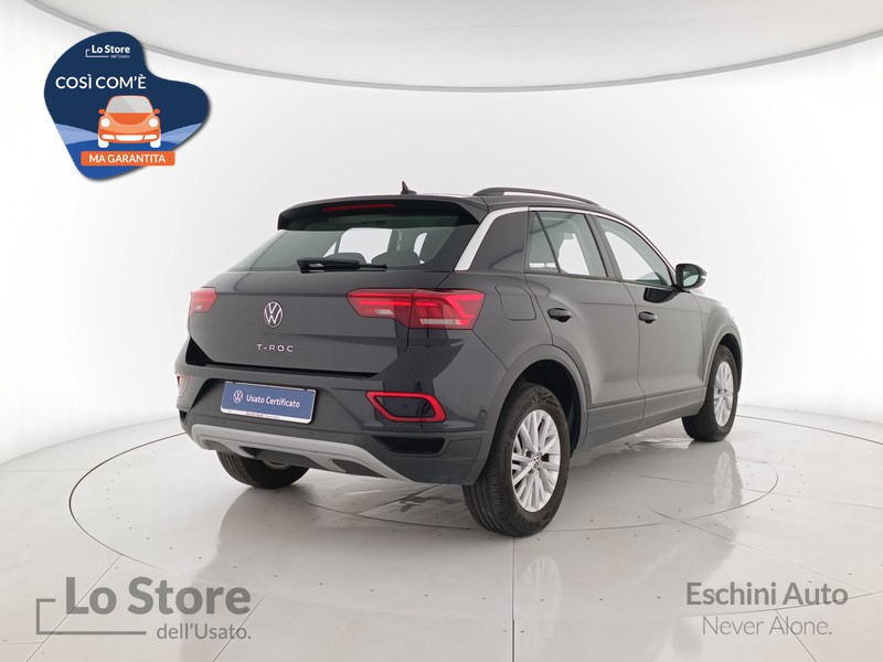 4 - Volkswagen T-Roc 1.0 tsi life 110cv