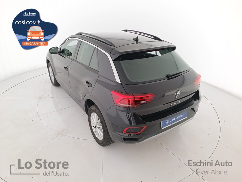 6 - Volkswagen T-Roc 1.0 tsi life 110cv