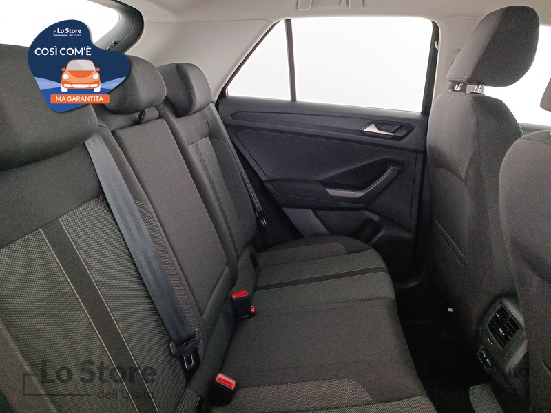 9 - Volkswagen T-Roc 1.0 tsi life 110cv