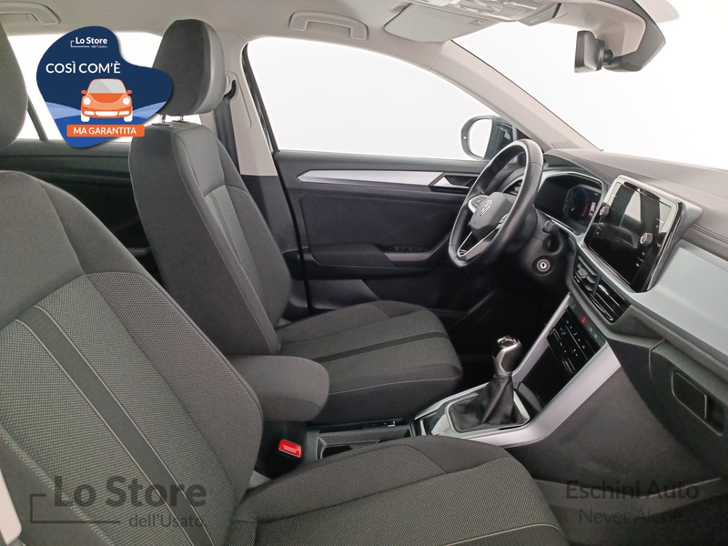 10 - Volkswagen T-Roc 1.0 tsi life 110cv