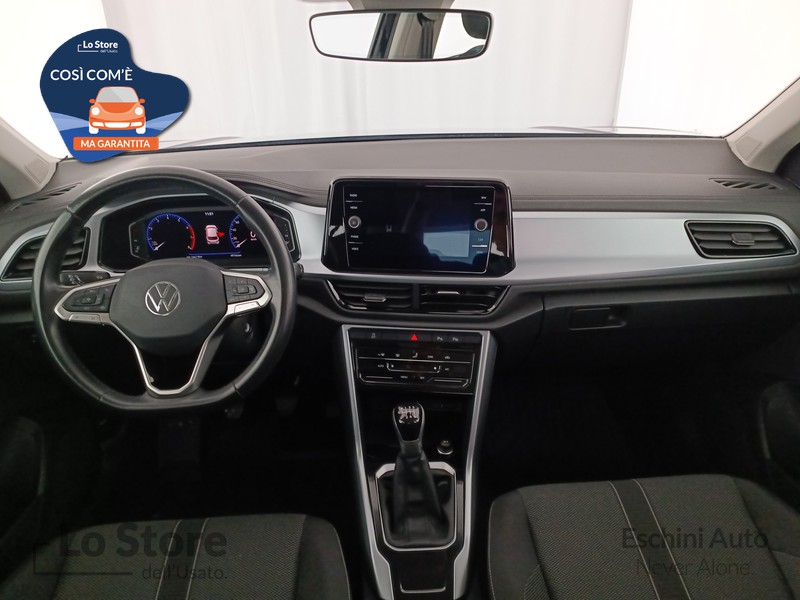 11 - Volkswagen T-Roc 1.0 tsi life 110cv