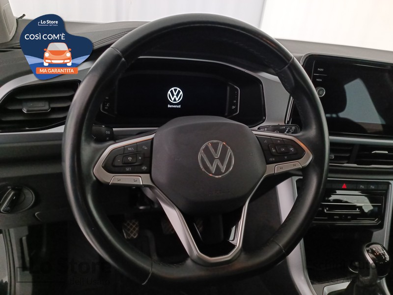 12 - Volkswagen T-Roc 1.0 tsi life 110cv