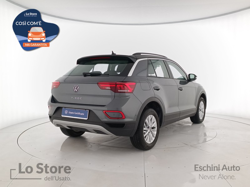 4 - Volkswagen T-Roc 1.5 tsi life dsg