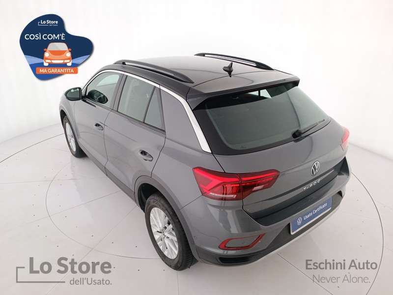 6 - Volkswagen T-Roc 1.5 tsi life dsg