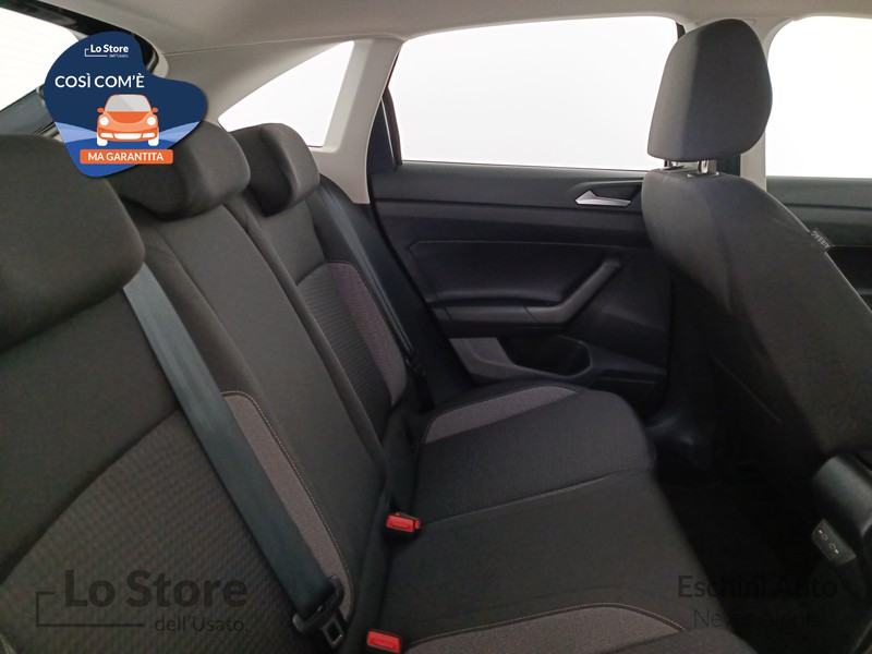 9 - Volkswagen Taigo 1.0 tsi life 110cv