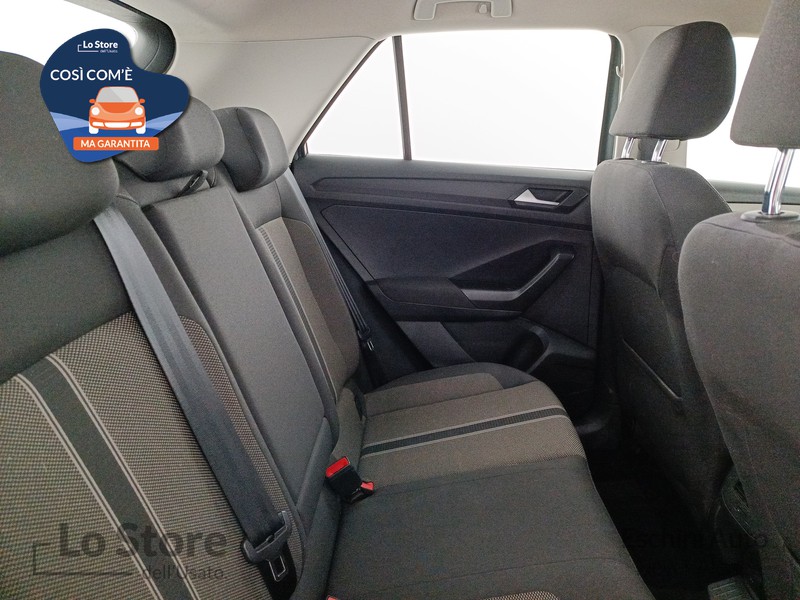 9 - Volkswagen T-Roc 1.0 tsi style 115cv