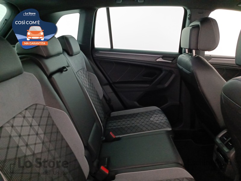 9 - Volkswagen Tiguan 2.0 tdi r-line 150cv dsg
